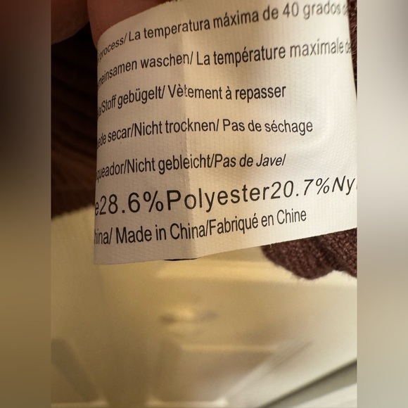 Elegant Brown Ribbed Women's Top - Picture 5 of 10